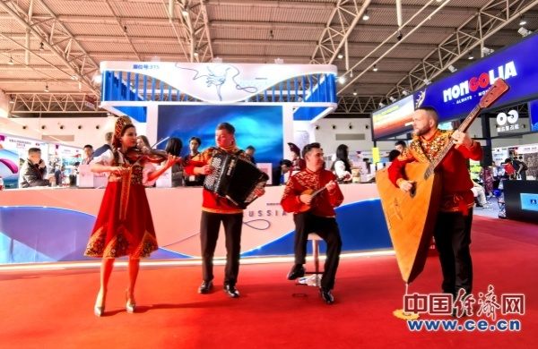 胜宇配资 银发族与Z世代齐驱 AI赋能中国出境游市场升级