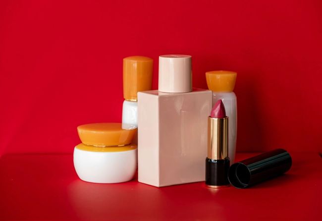 自然堂大业证券，不进则退